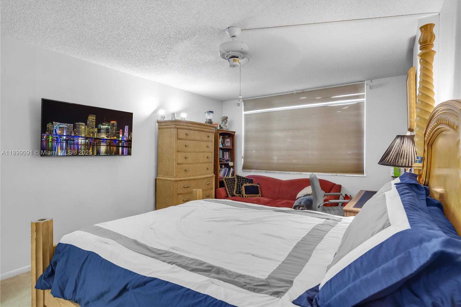 Small Image of 4350 HILLCREST DR #314, Hollywood Number 8