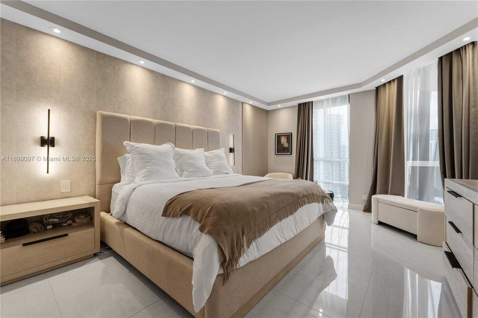 Small Image of 20191 EAST COUNTRY CLUB DR #1603, Aventura Number 20