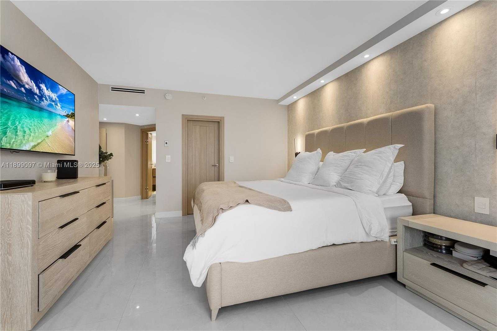 Small Image of 20191 EAST COUNTRY CLUB DR #1603, Aventura Number 22