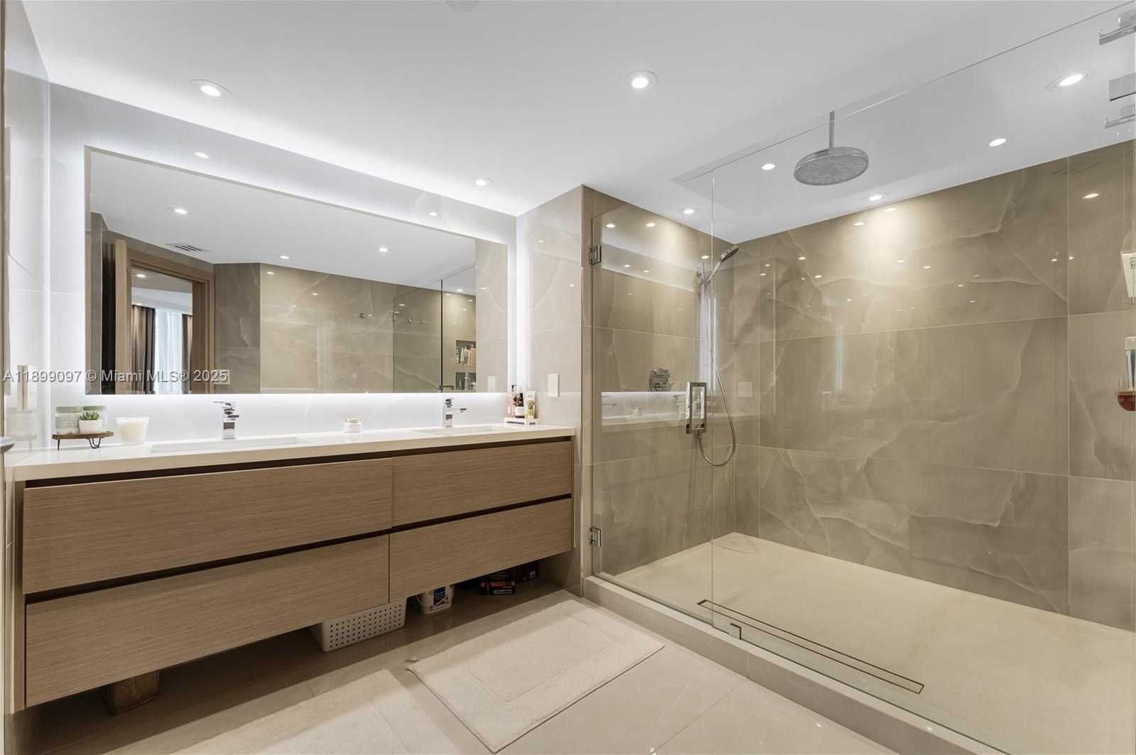 Small Image of 20191 EAST COUNTRY CLUB DR #1603, Aventura Number 26