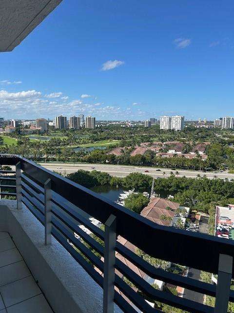 Small Image of 3530 NORTH MYSTIC POINTE DR #2307, Aventura Number 14