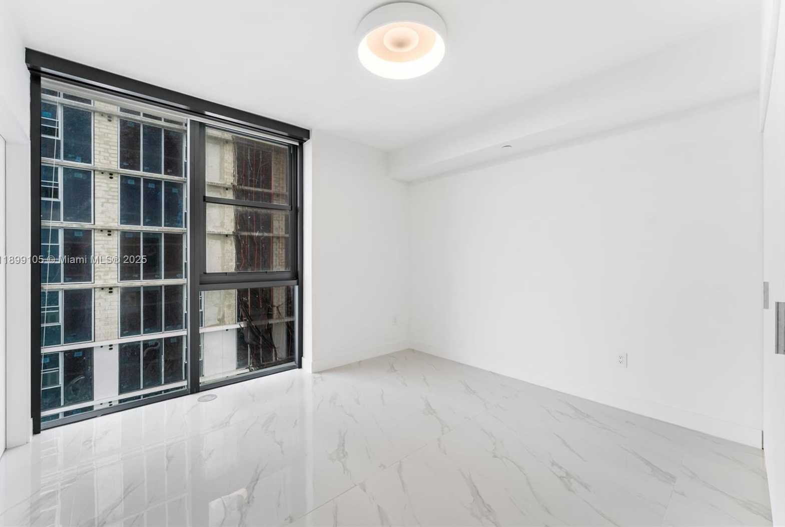 Small Image of 700 NE 24 ST #5401, Miami Number 19