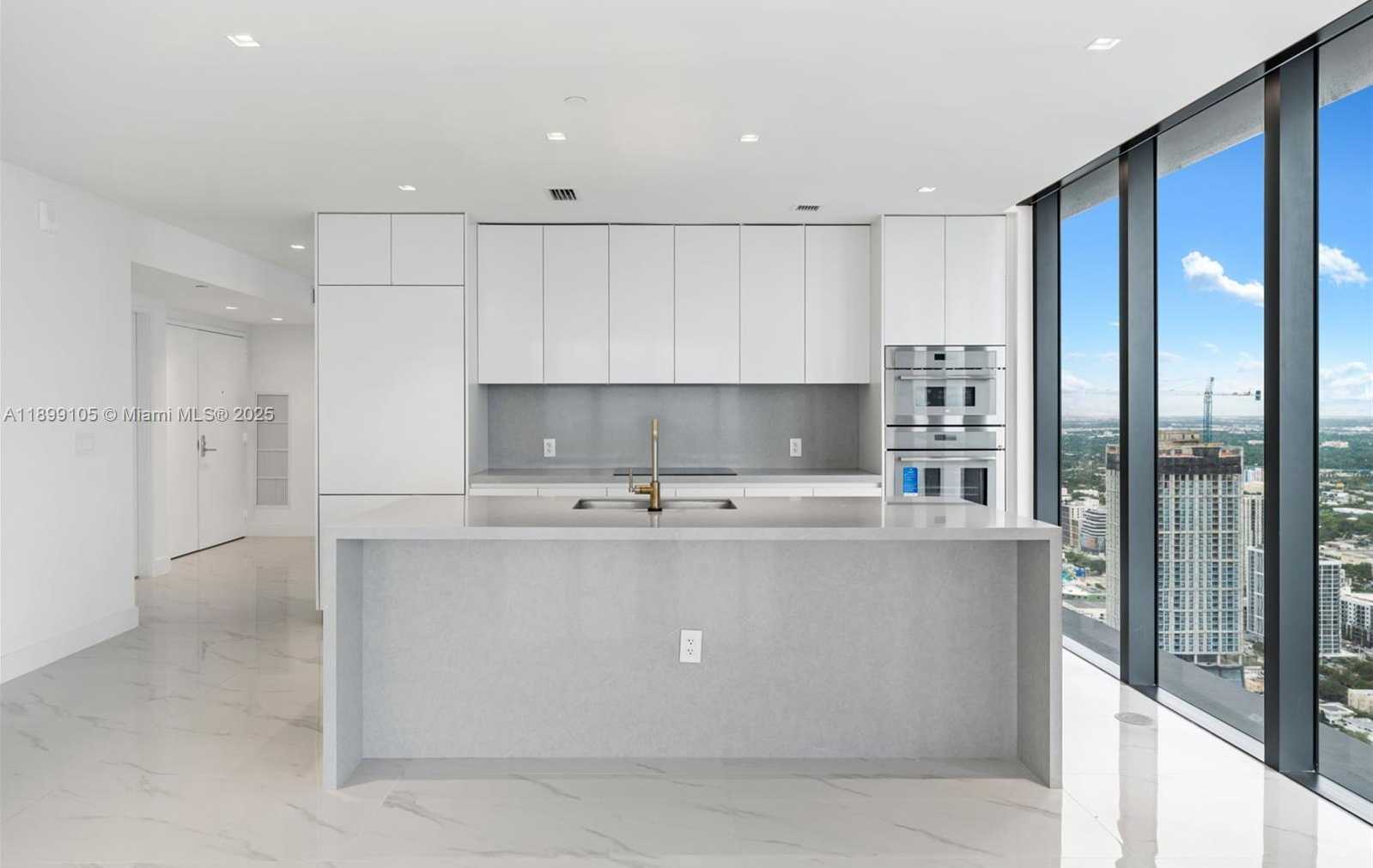 Small Image of 700 NE 24 ST #5401, Miami Number 6