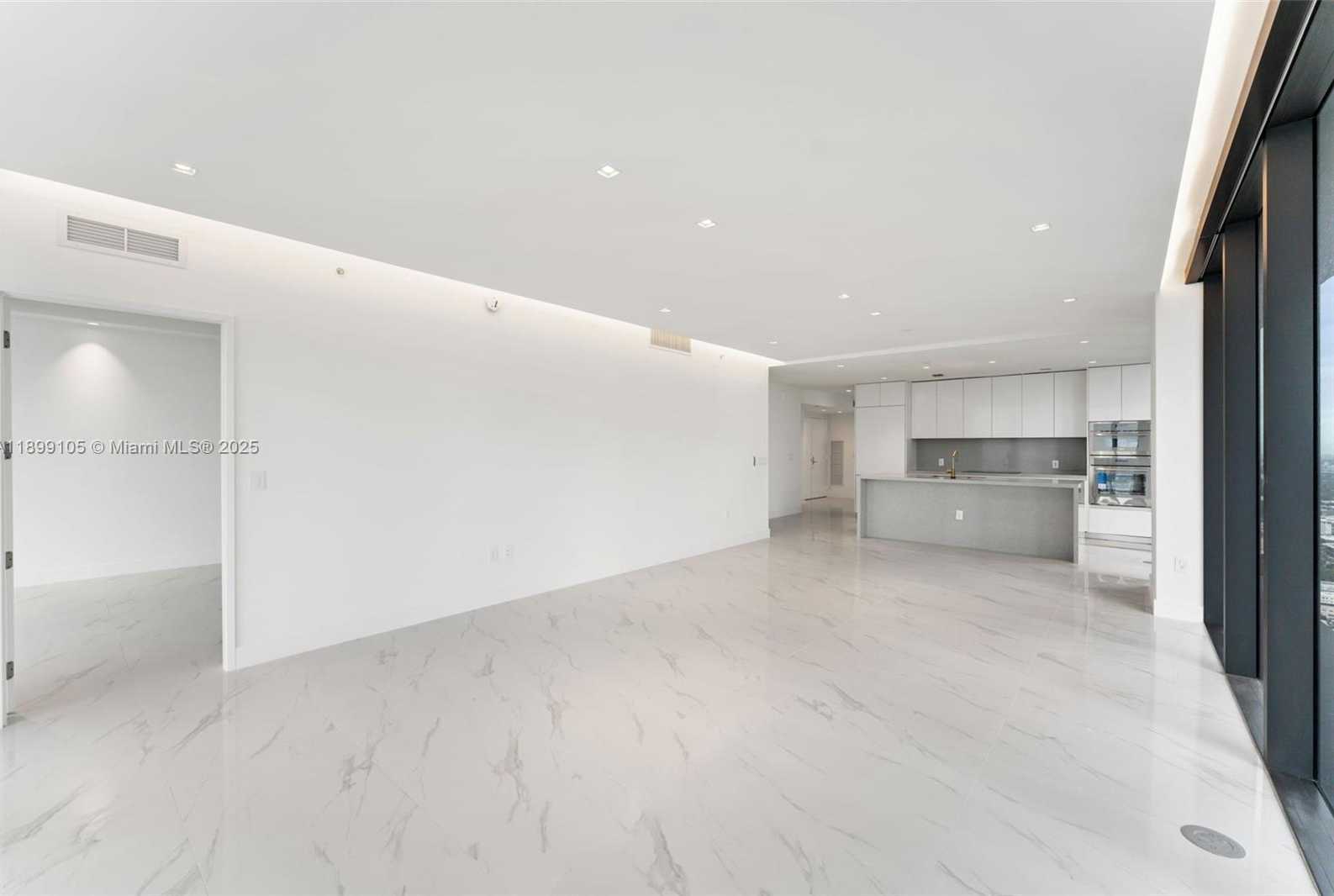 Small Image of 700 NE 24 ST #5401, Miami Number 8