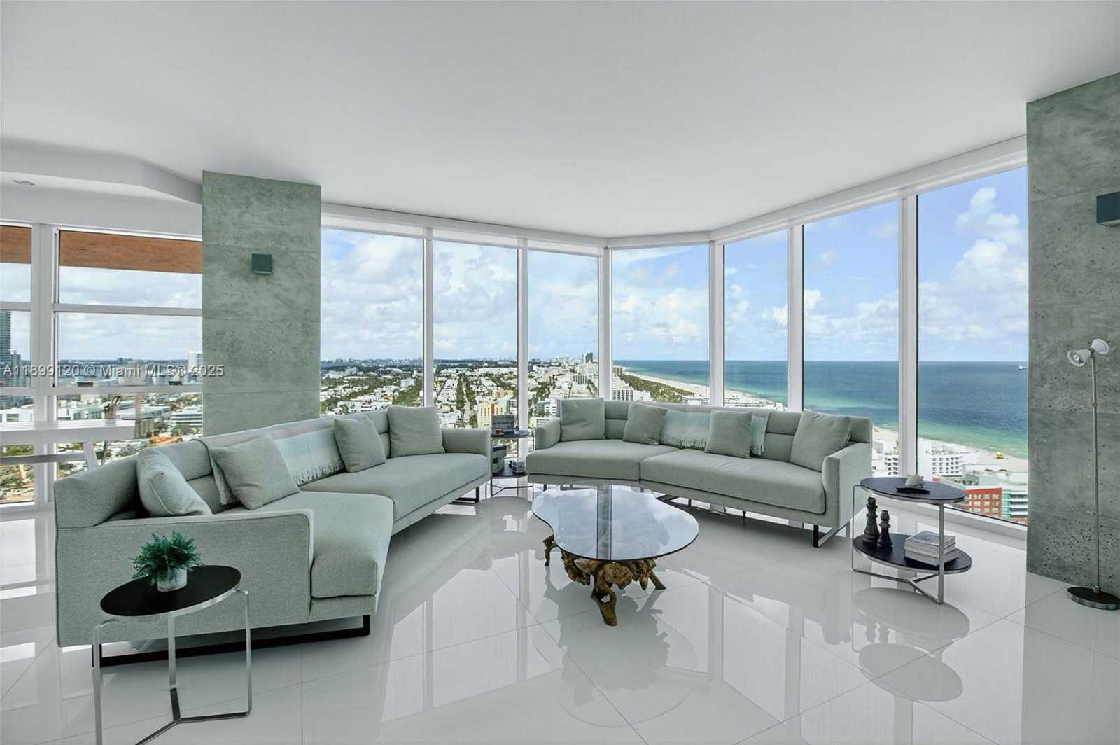 Small Image of 300 SOUTH POINTE DR #3105, Miami Beach Number 18