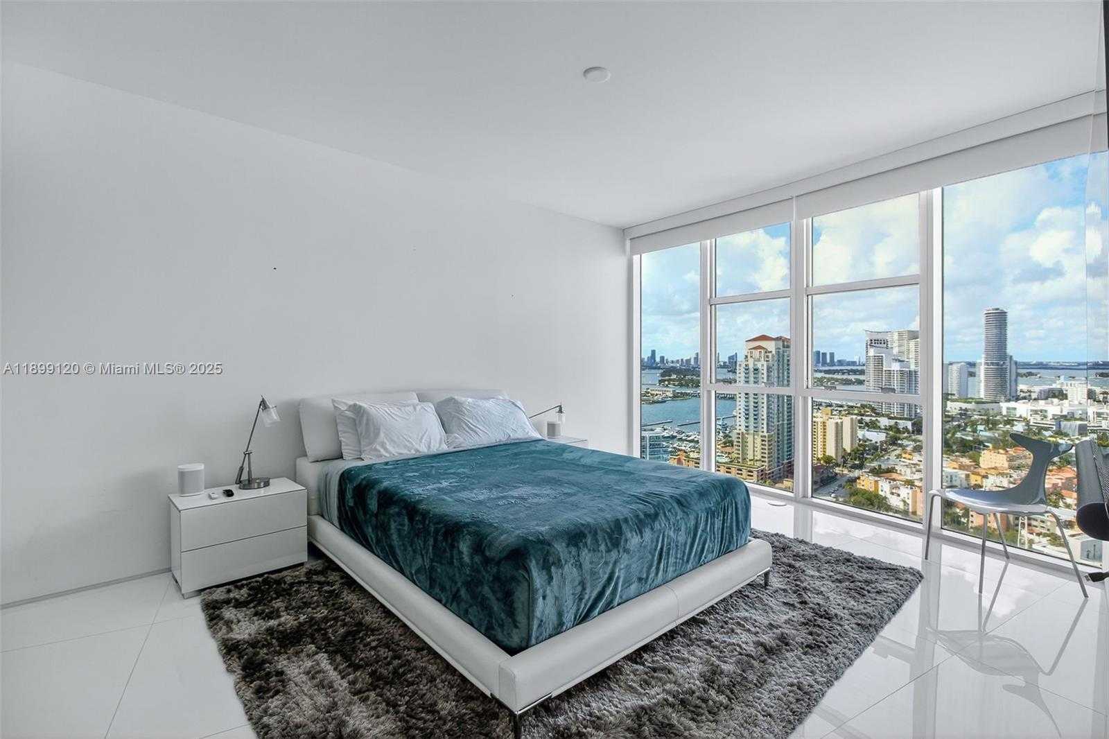 Small Image of 300 SOUTH POINTE DR #3105, Miami Beach Number 32