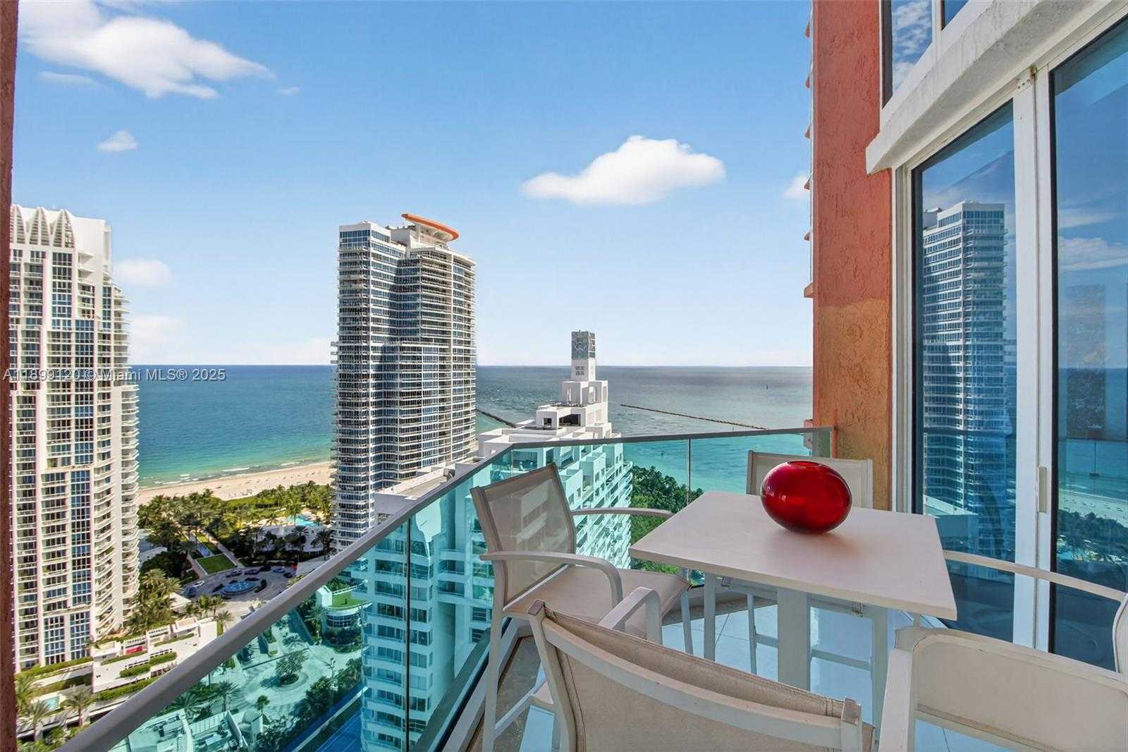 Small Image of 300 SOUTH POINTE DR #3105, Miami Beach Number 46