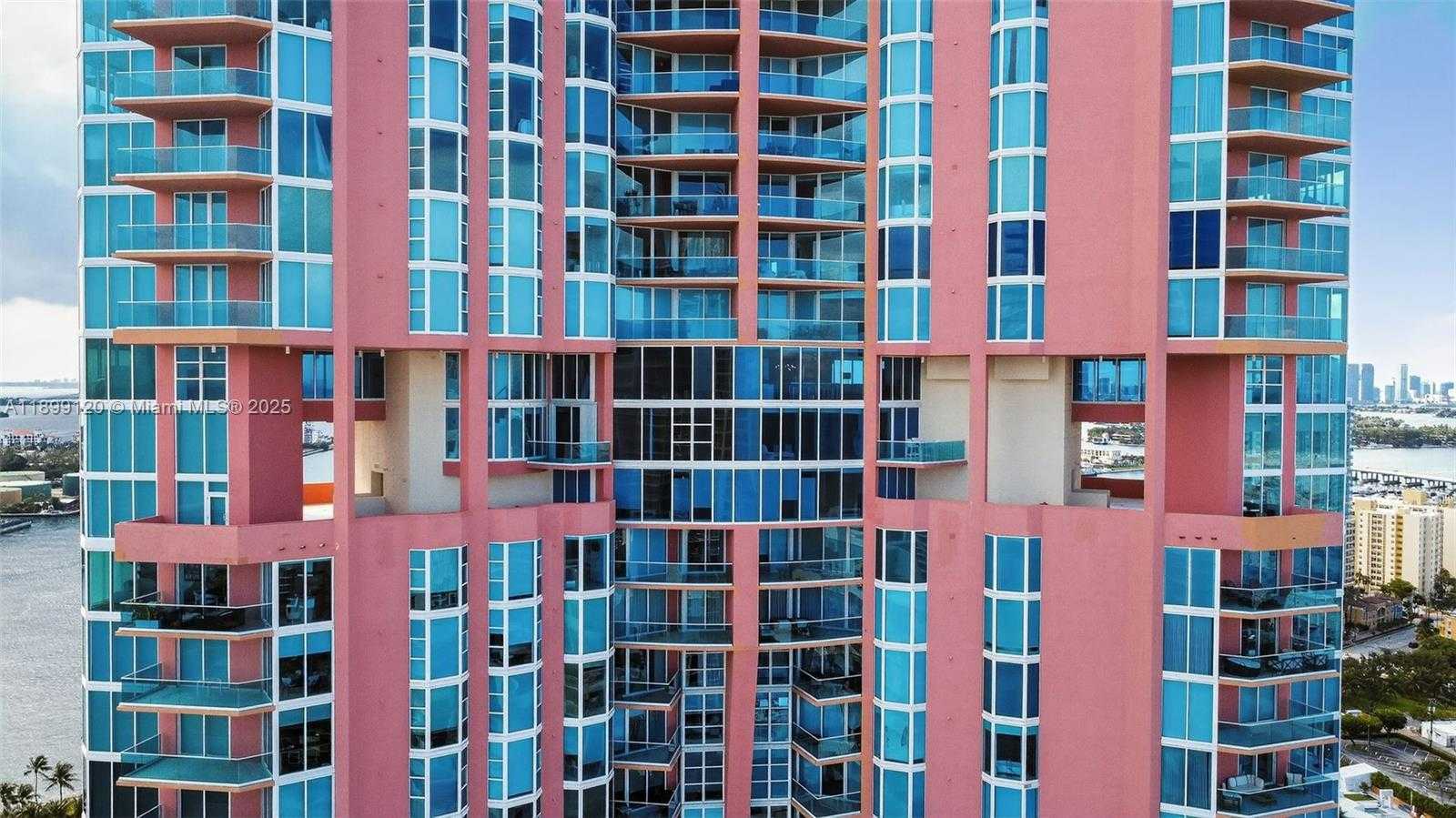 Small Image of 300 SOUTH POINTE DR #3105, Miami Beach Number 50