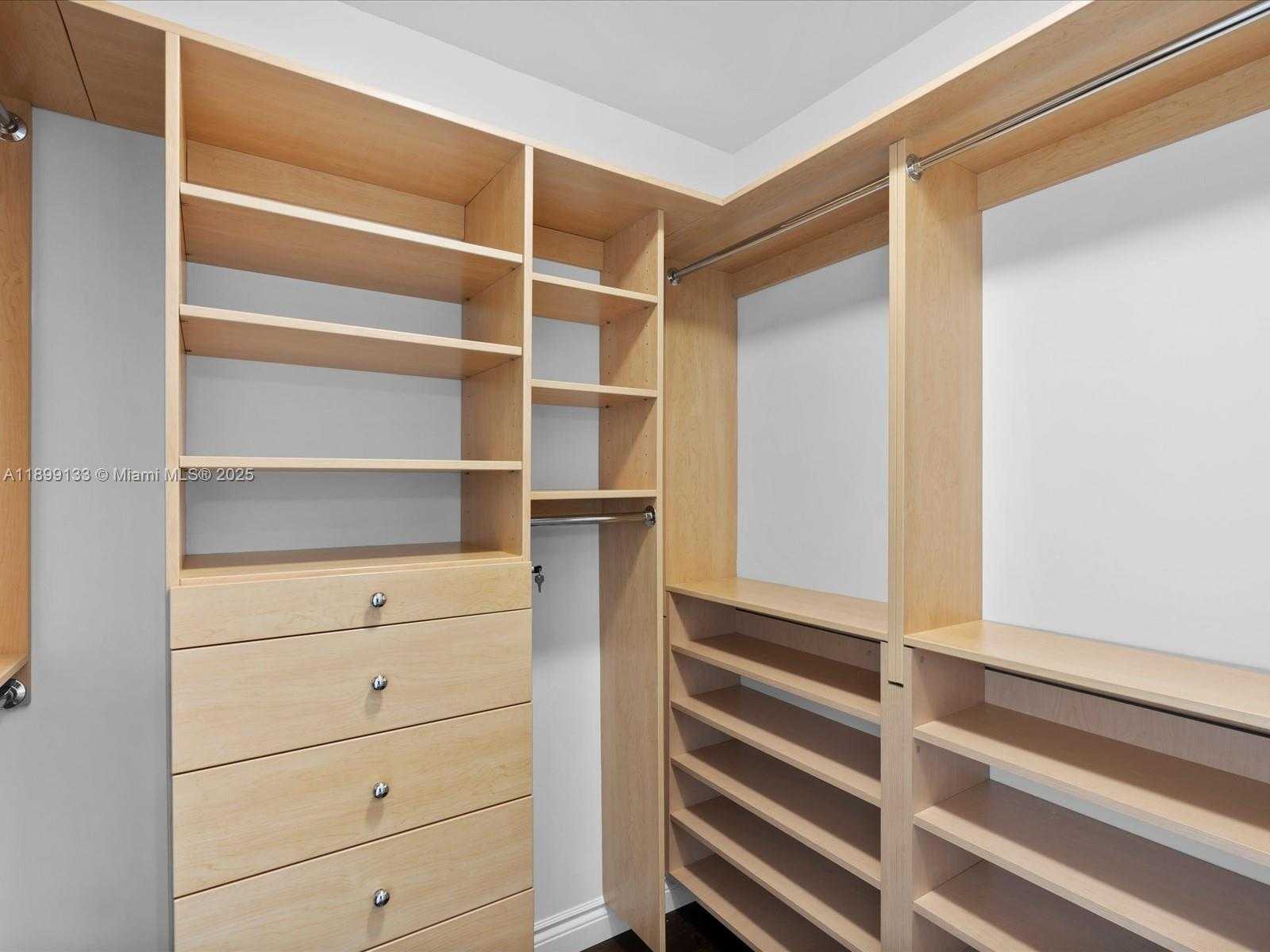 Small Image of 3370 HIDDEN BAY DR #3113, Aventura Number 26