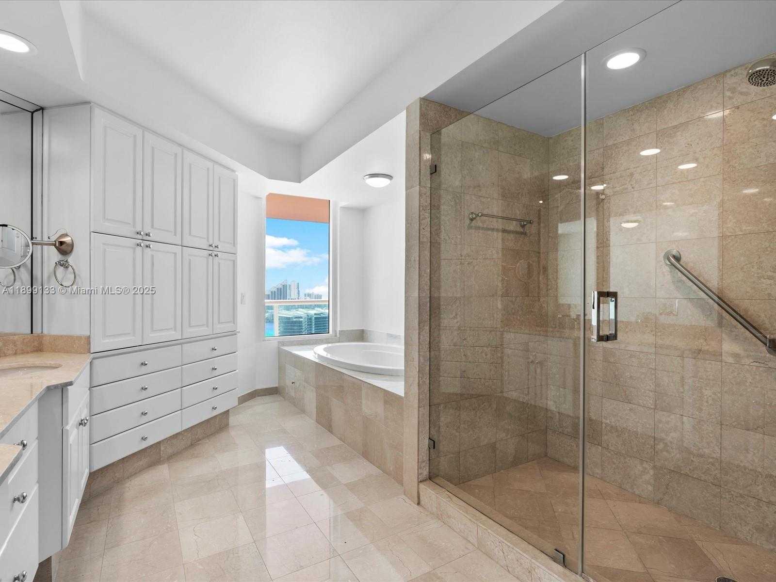 Small Image of 3370 HIDDEN BAY DR #3113, Aventura Number 32