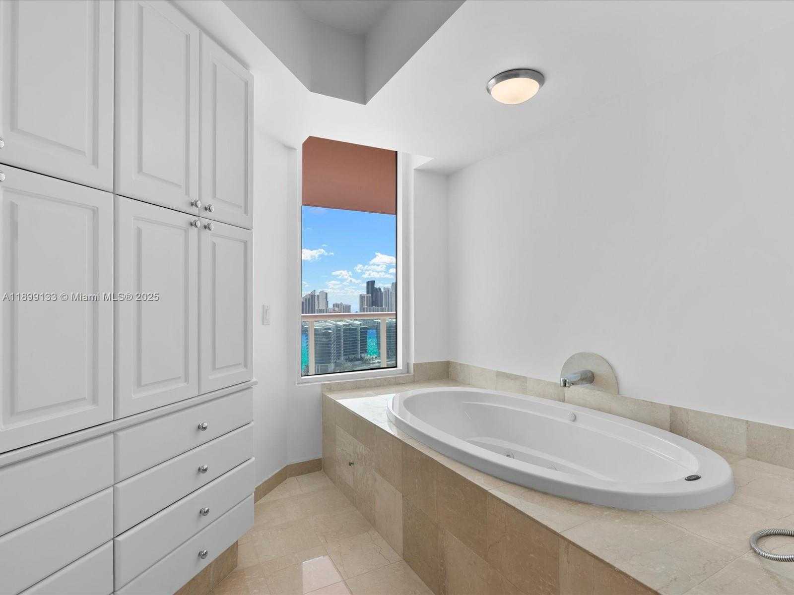 Small Image of 3370 HIDDEN BAY DR #3113, Aventura Number 34