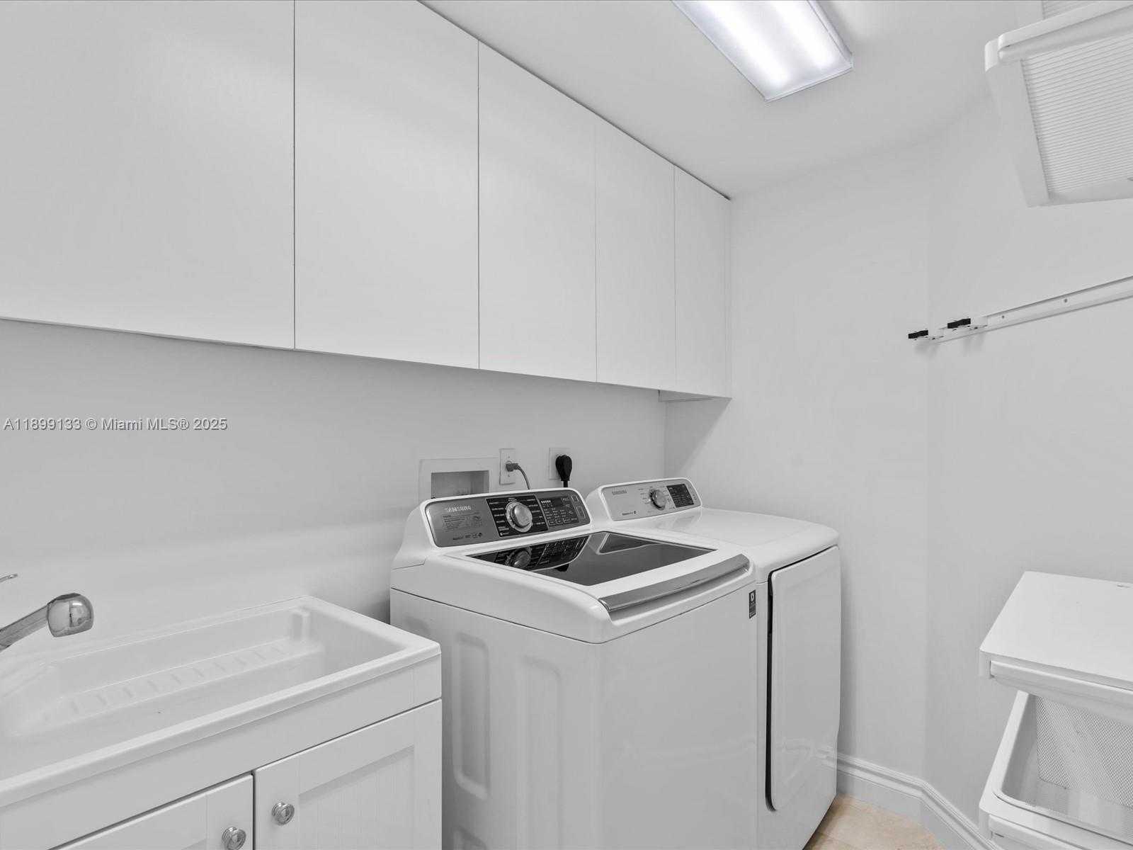 Small Image of 3370 HIDDEN BAY DR #3113, Aventura Number 39