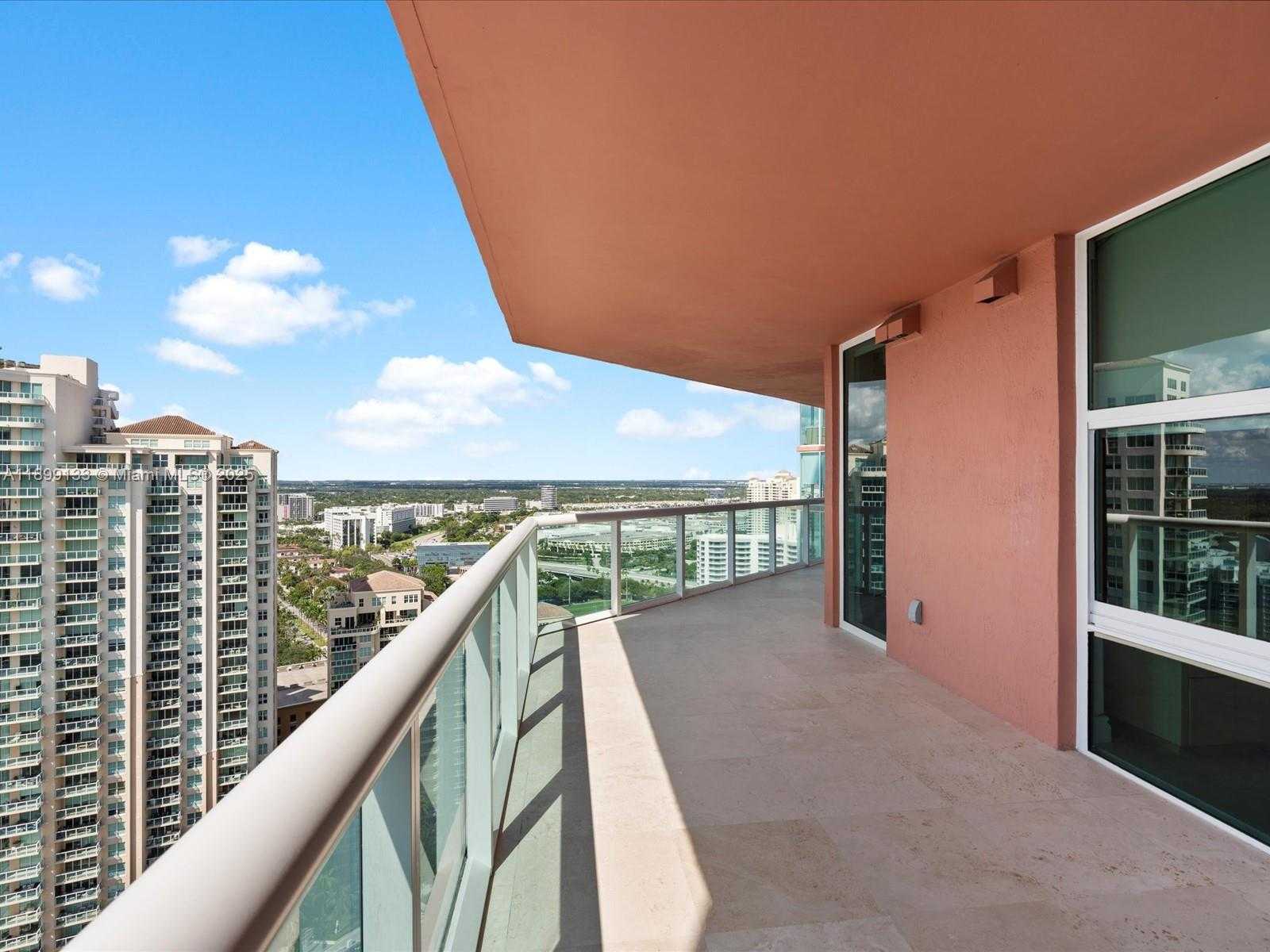 Small Image of 3370 HIDDEN BAY DR #3113, Aventura Number 53