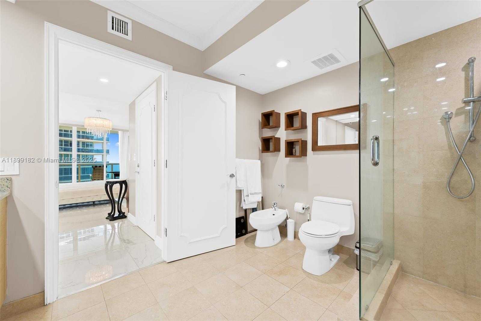 Small Image of 1830 SOUTH OCEAN DR #3708, Hallandale Beach Number 23