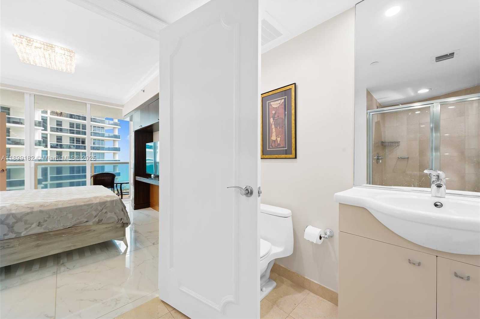 Small Image of 1830 SOUTH OCEAN DR #3708, Hallandale Beach Number 24