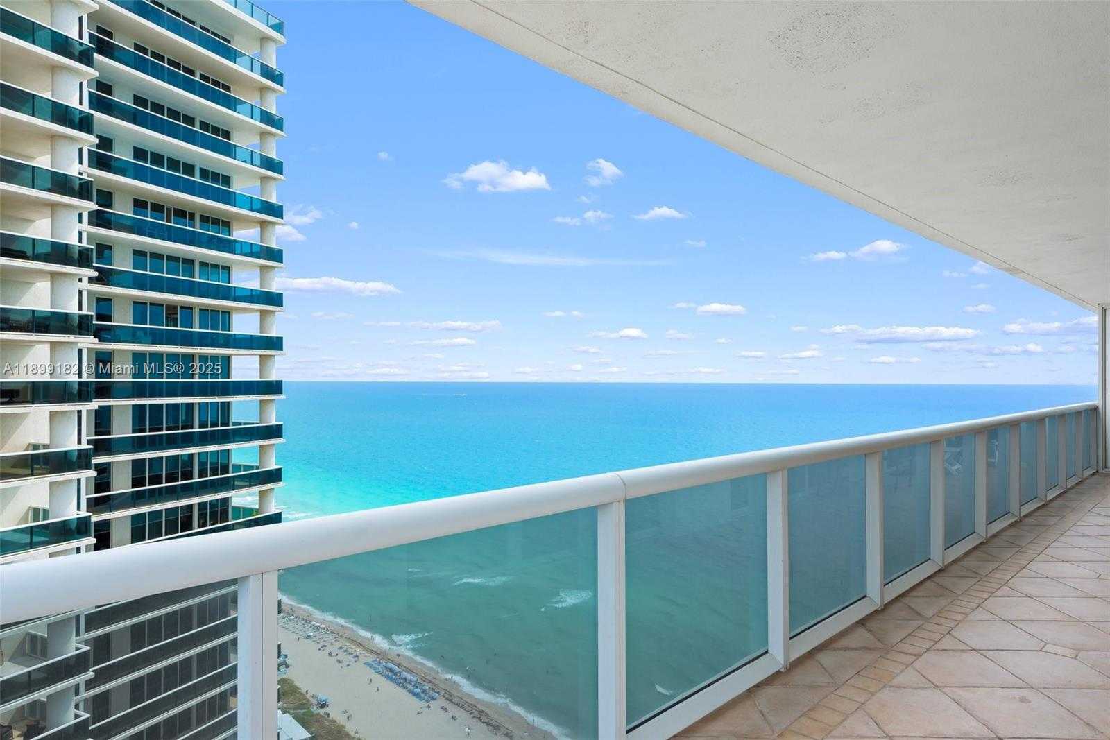 Small Image of 1830 SOUTH OCEAN DR #3708, Hallandale Beach Number 4