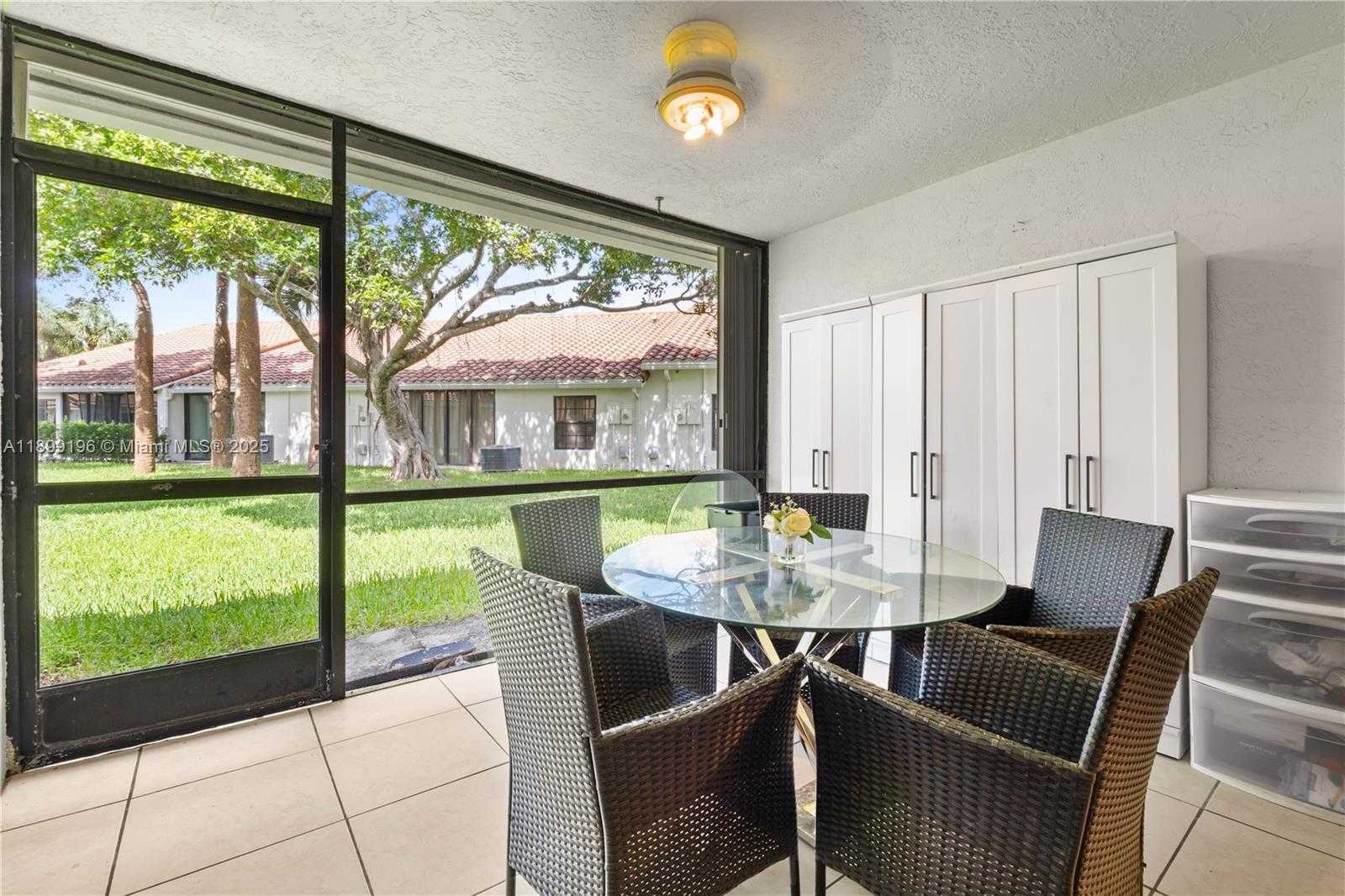 Small Image of 21240 HARBOR WAY #285-28, Aventura Number 11