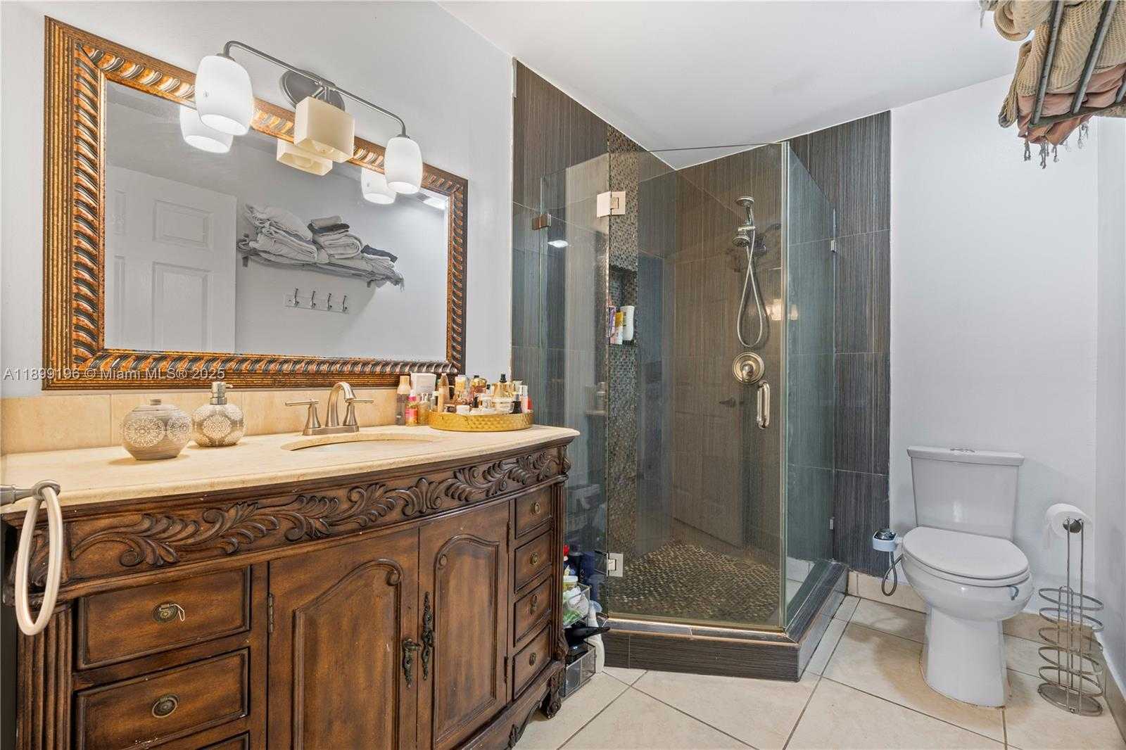 Small Image of 21240 HARBOR WAY #285-28, Aventura Number 14