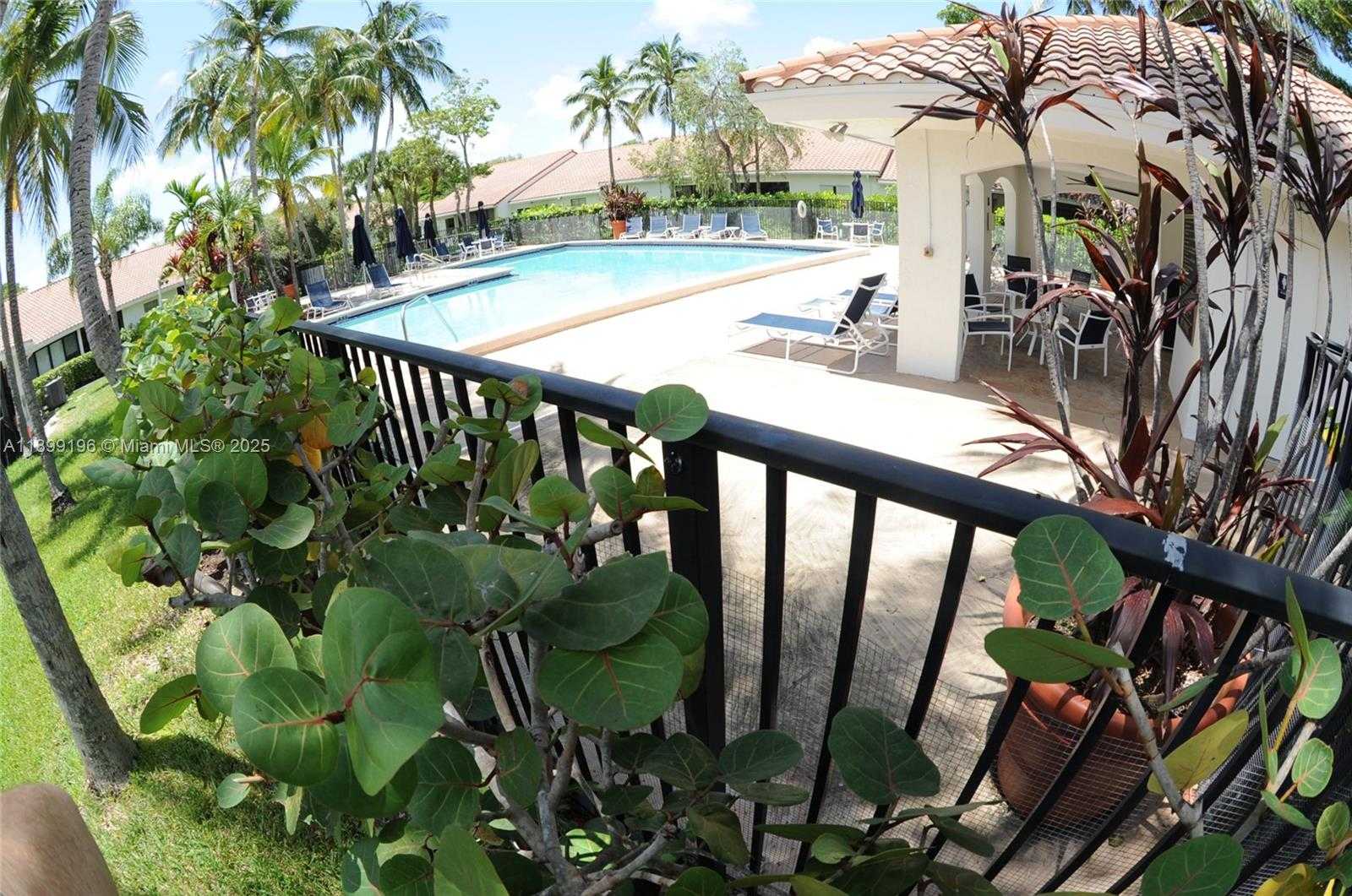 Small Image of 21240 HARBOR WAY #285-28, Aventura Number 26