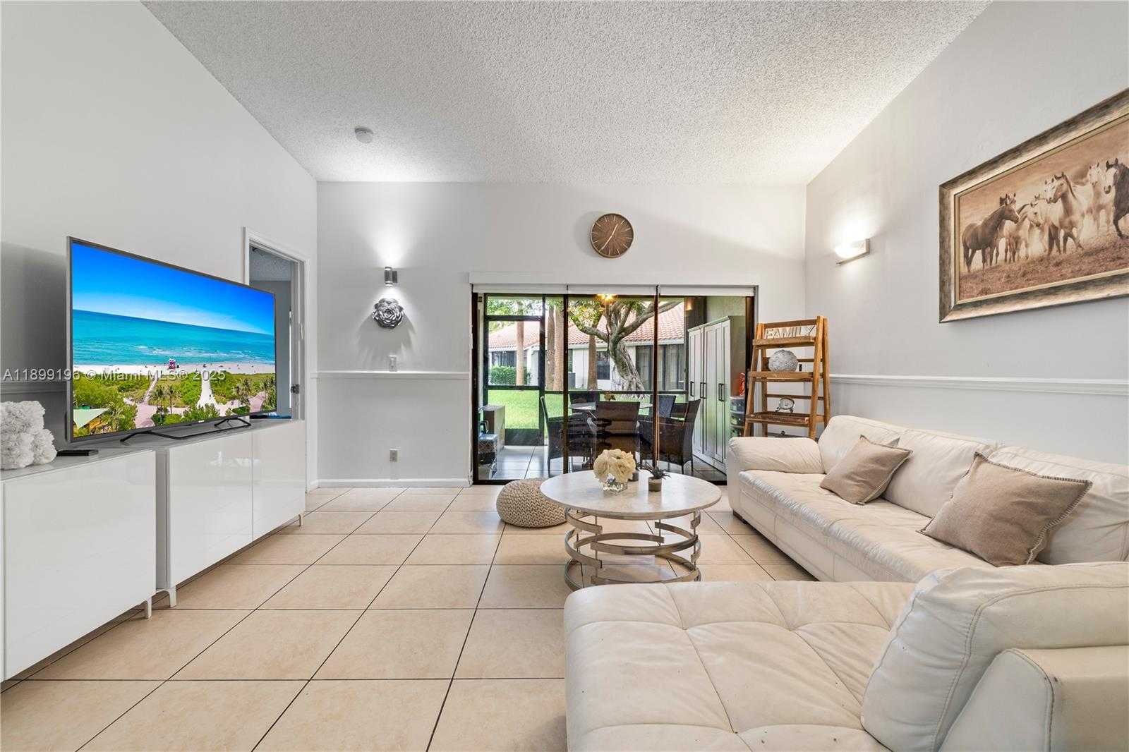 Small Image of 21240 HARBOR WAY #285-28, Aventura Number 5
