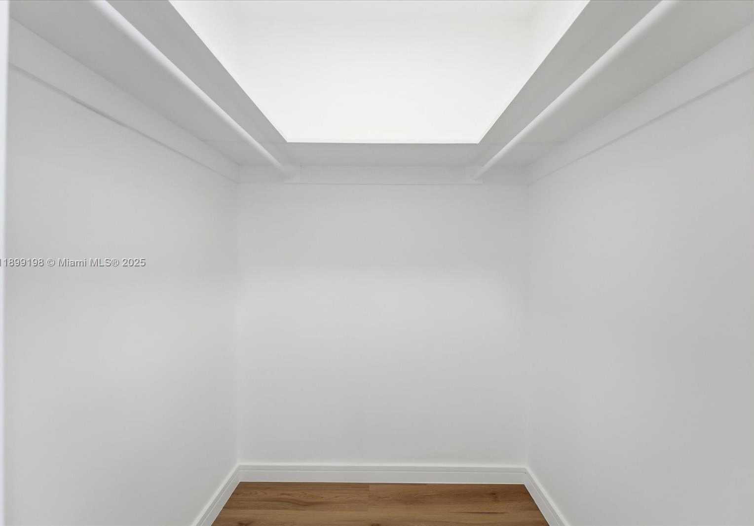 Small Image of 1000 WEST AVE #920, Miami Beach Number 17