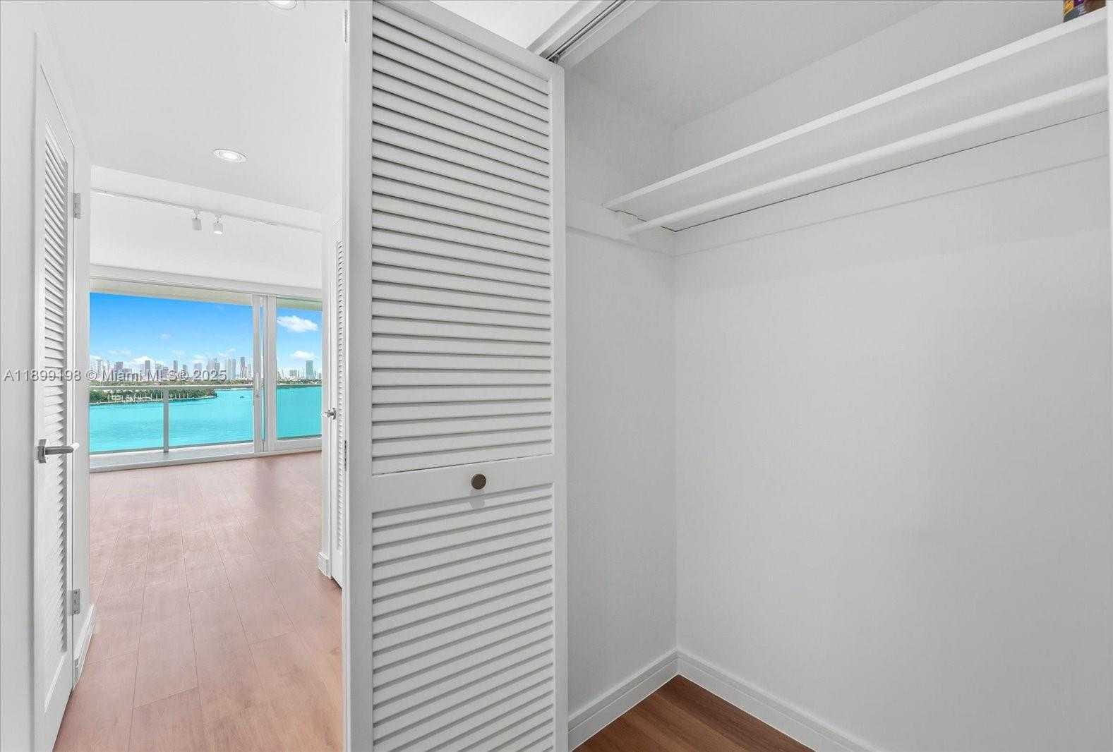 Small Image of 1000 WEST AVE #920, Miami Beach Number 6