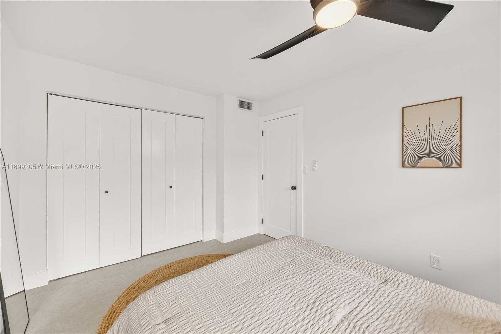 Small Image of 10017 SOUTH WEST 23RD TER, Miami Number 14