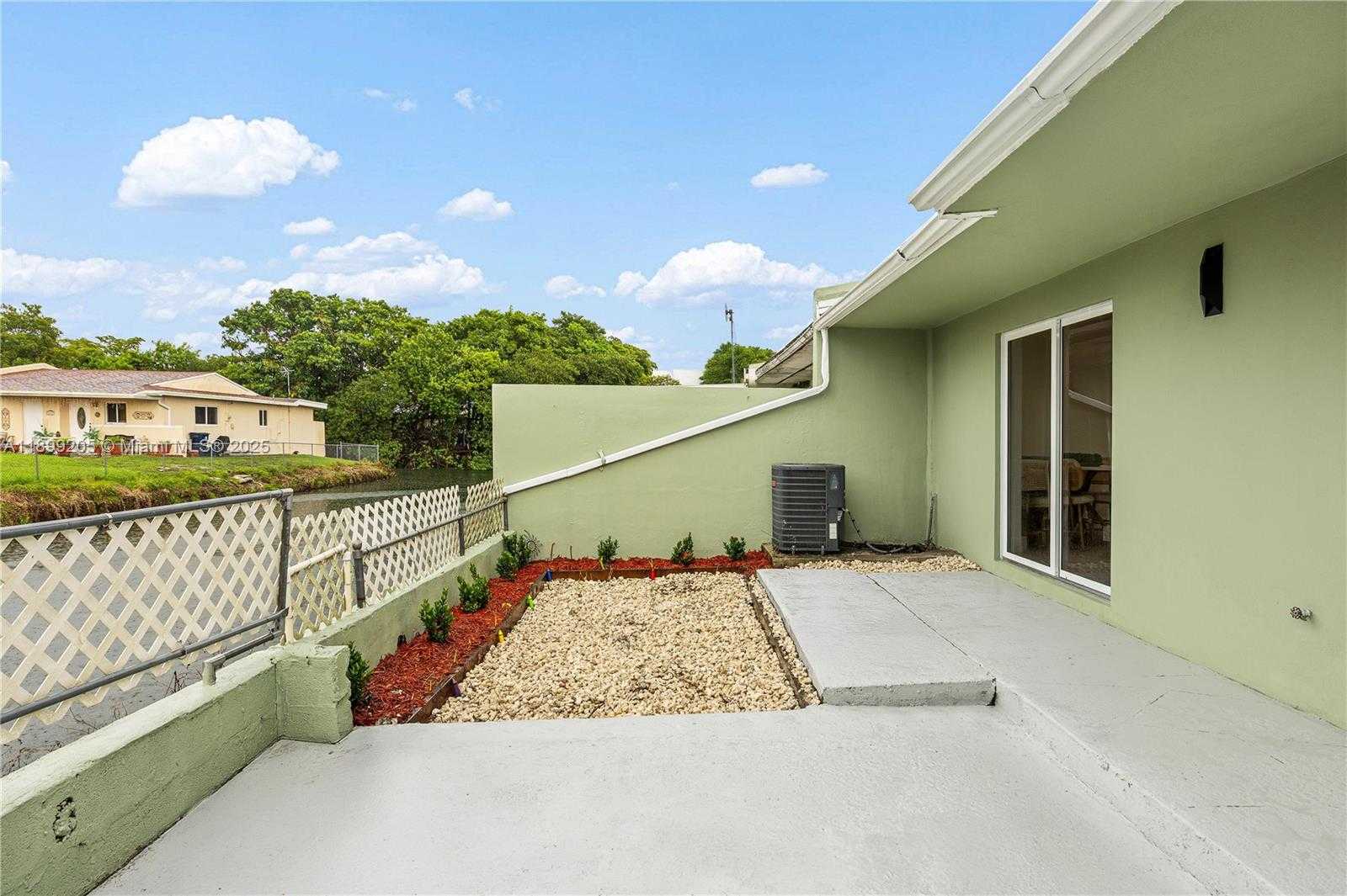 Small Image of 10017 SOUTH WEST 23RD TER, Miami Number 17