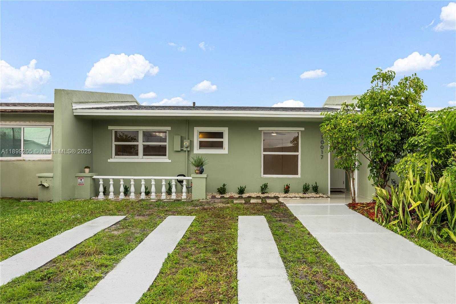 Small Image of 10017 SOUTH WEST 23RD TER, Miami Number 19