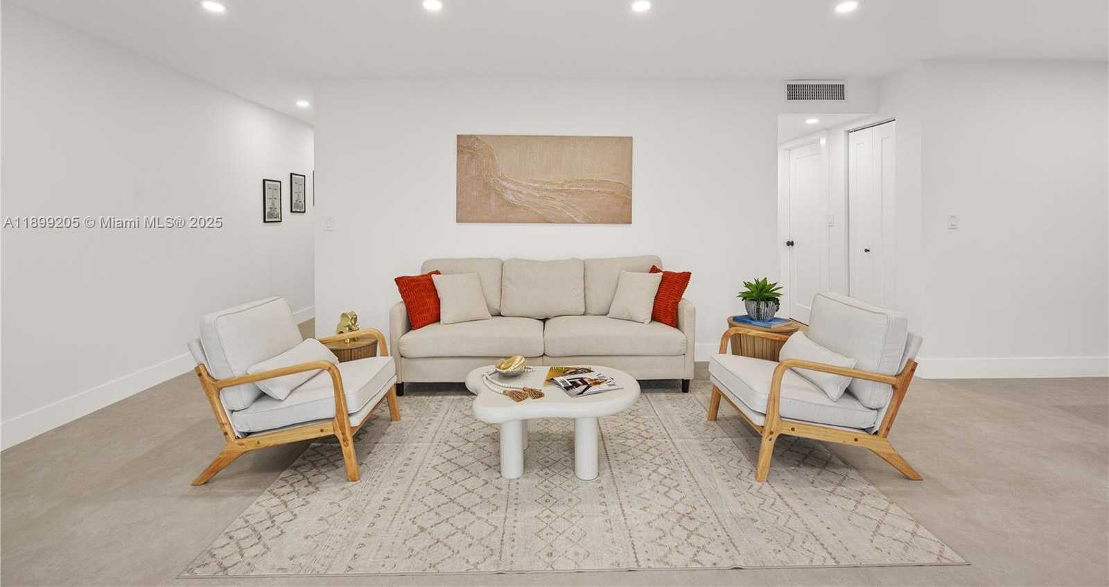 Small Image of 10017 SOUTH WEST 23RD TER, Miami Number 3