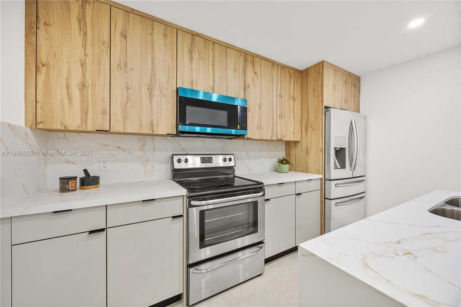 Small Image of 10017 SOUTH WEST 23RD TER, Miami Number 8