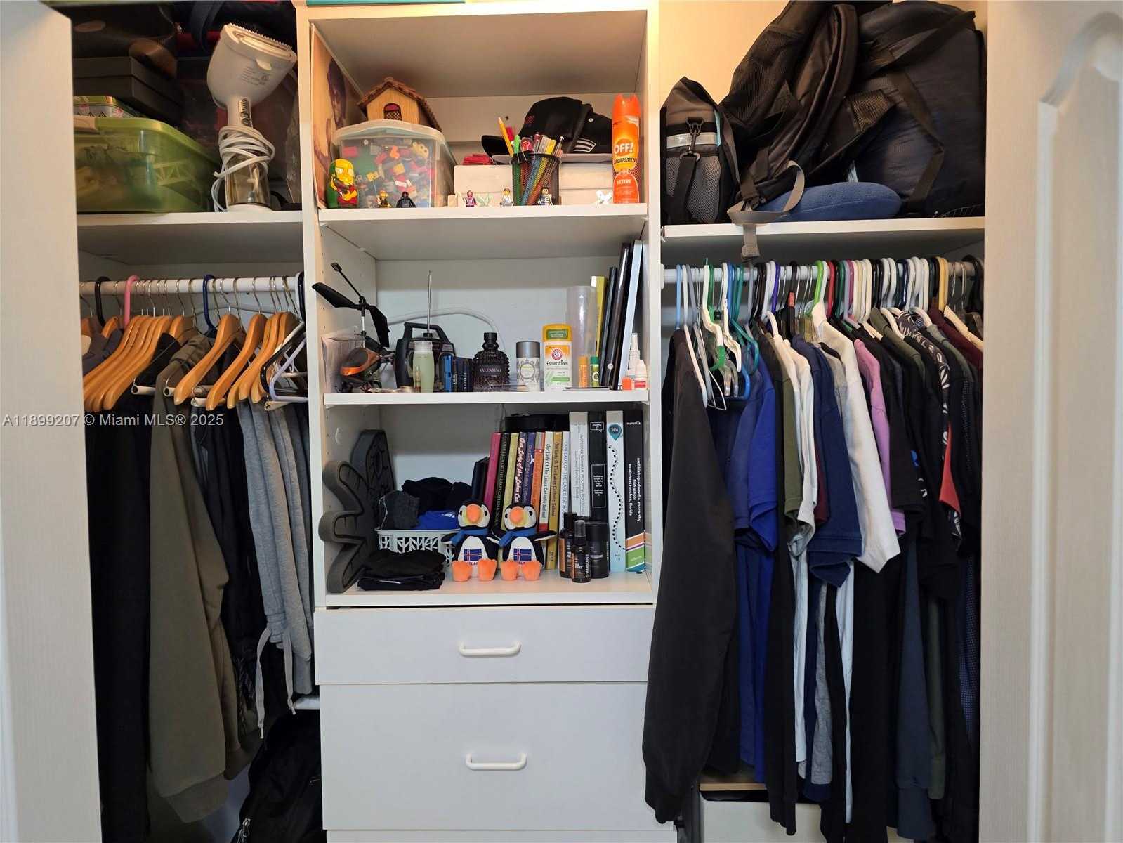 Small Image of 6923 HOLLY RD, Miami Lakes Number 15