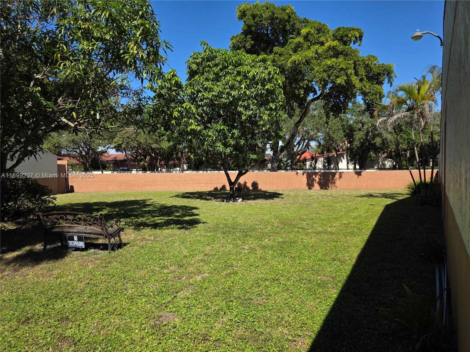 Small Image of 6923 HOLLY RD, Miami Lakes Number 21