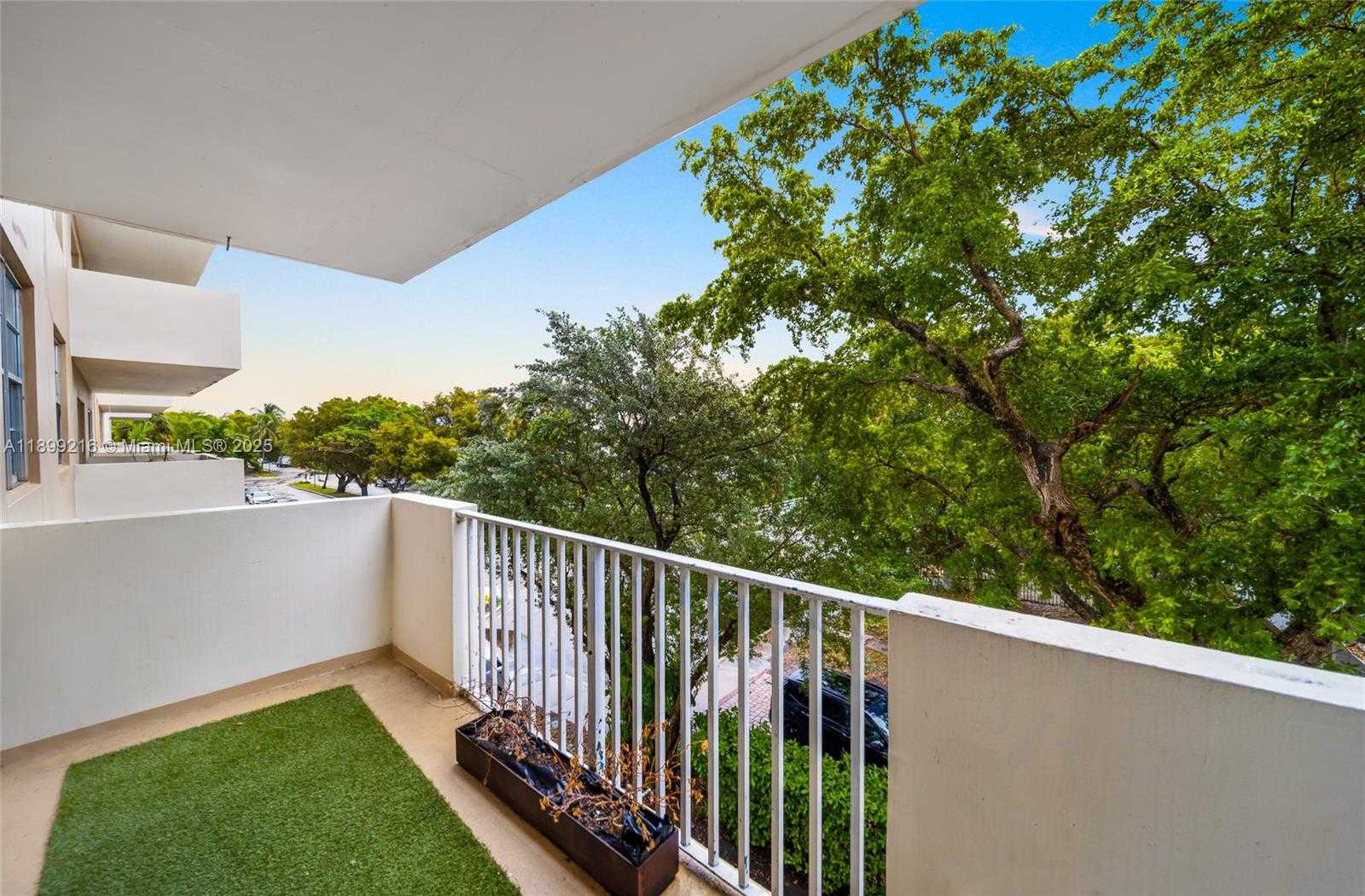 Small Image of 1455 NORTH TREASURE DR #3K, North Bay Village Number 13