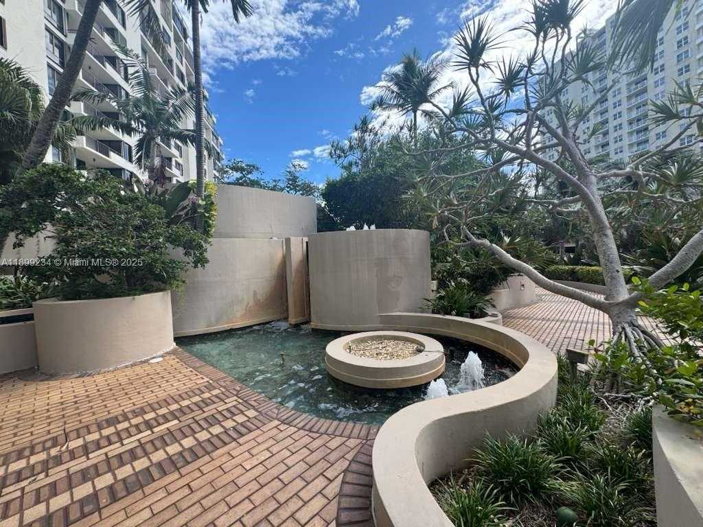 Small Image of 520 BRICKELL KEY DR #A802, Miami Number 25