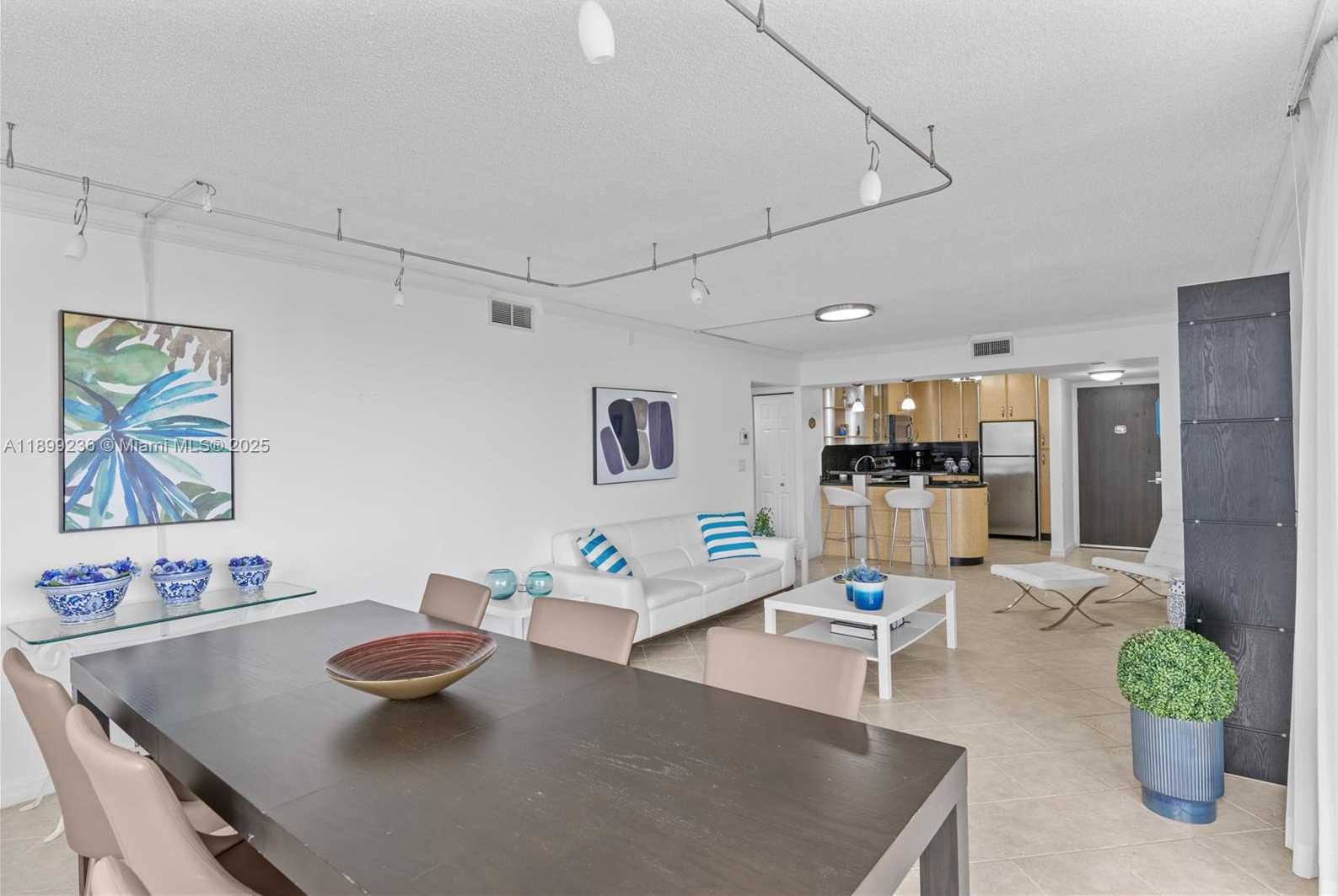 Small Image of 20379 WEST COUNTRY CLUB DR #2039, Aventura Number 6