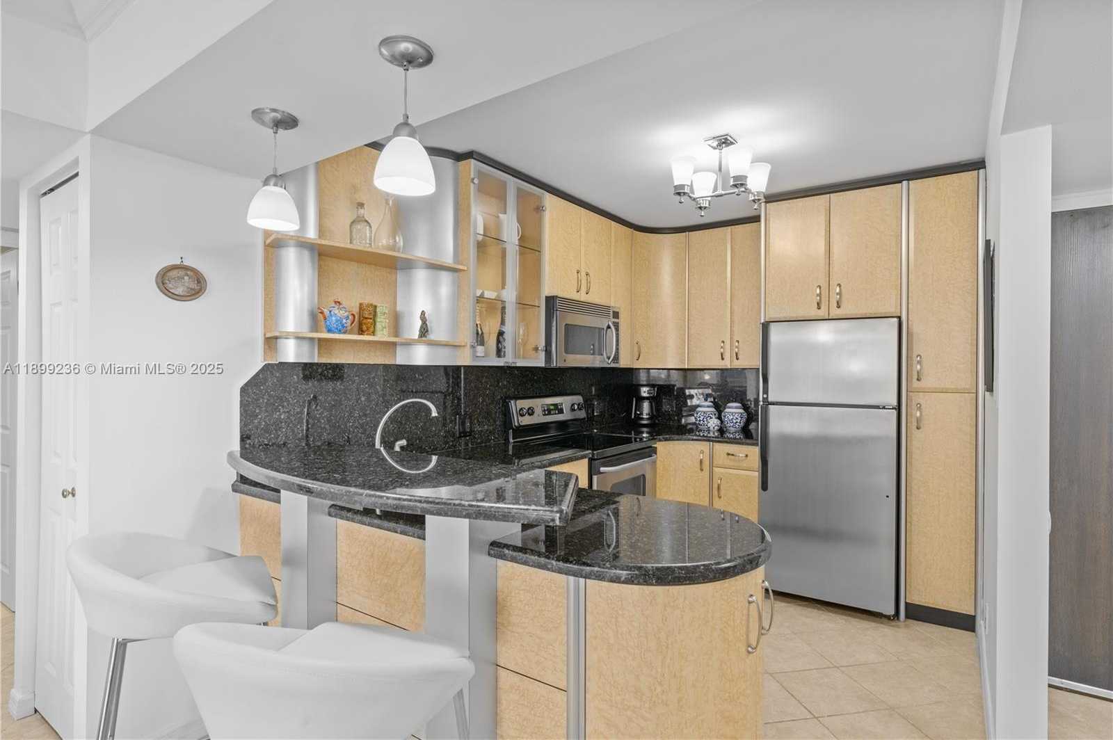 Small Image of 20379 WEST COUNTRY CLUB DR #2039, Aventura Number 9