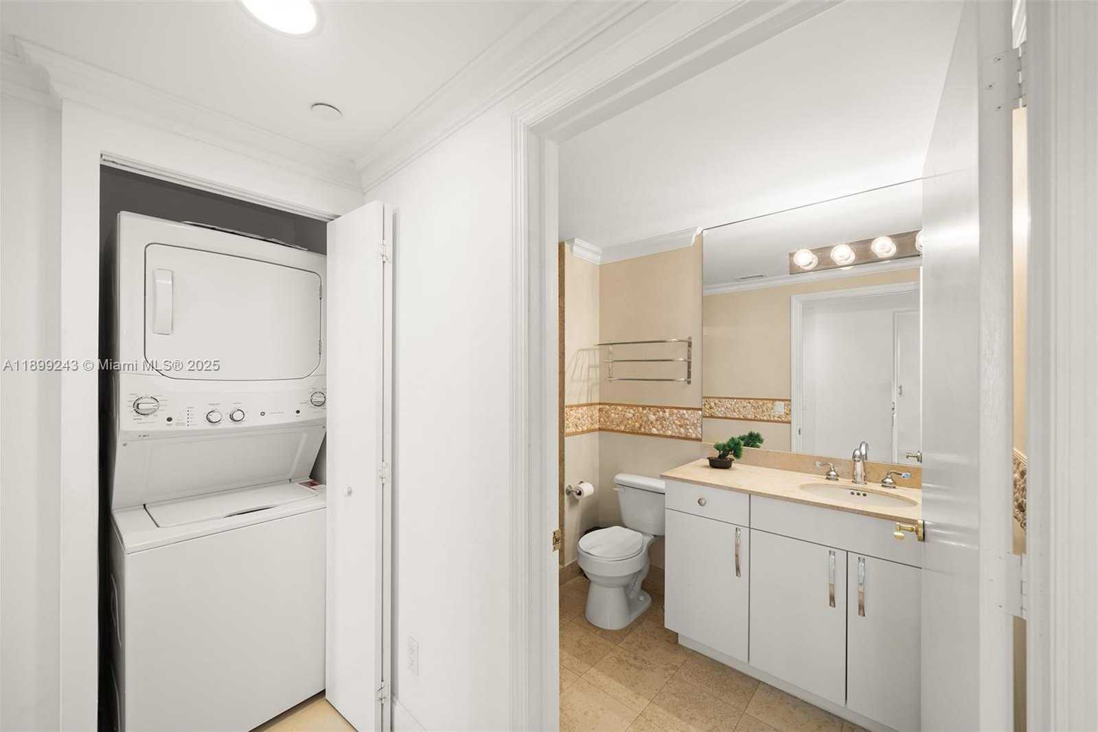 Small Image of 4775 COLLINS AVE #1708, Miami Beach Number 22