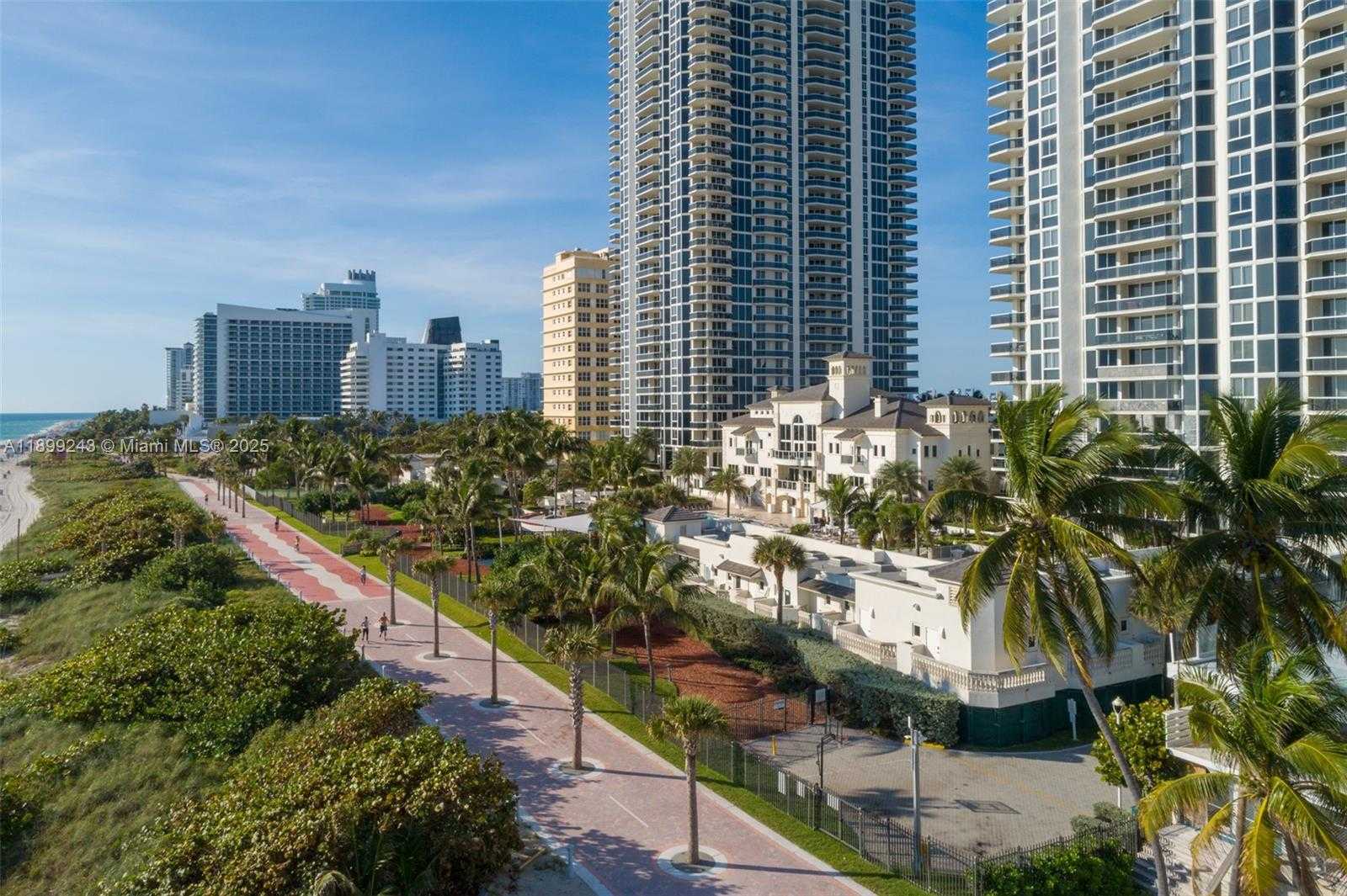Small Image of 4775 COLLINS AVE #1708, Miami Beach Number 31