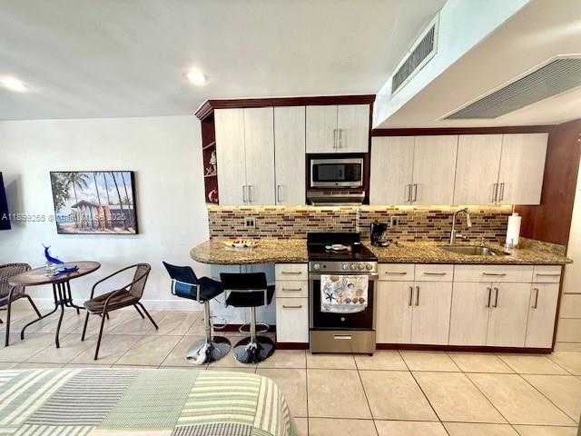 Small Image of 19201 COLLINS AVE #1147, Sunny Isles Beach Number 12