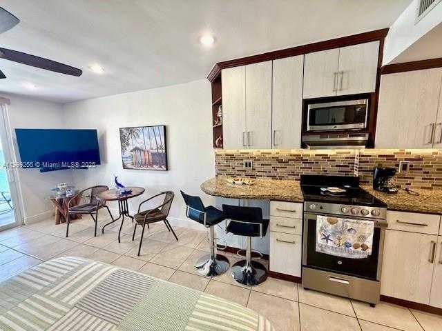 Small Image of 19201 COLLINS AVE #1147, Sunny Isles Beach Number 13