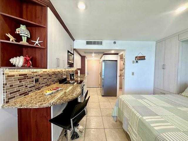 Small Image of 19201 COLLINS AVE #1147, Sunny Isles Beach Number 15