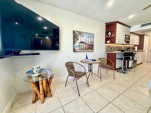 Small Image of 19201 COLLINS AVE #1147, Sunny Isles Beach Number 16