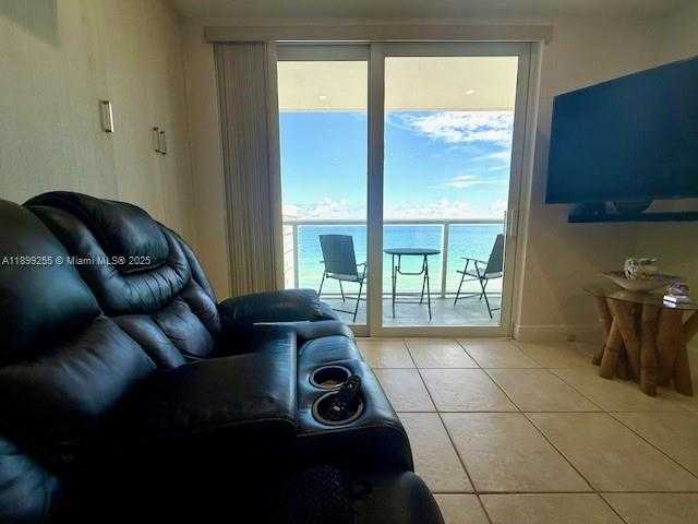 Small Image of 19201 COLLINS AVE #1147, Sunny Isles Beach Number 21