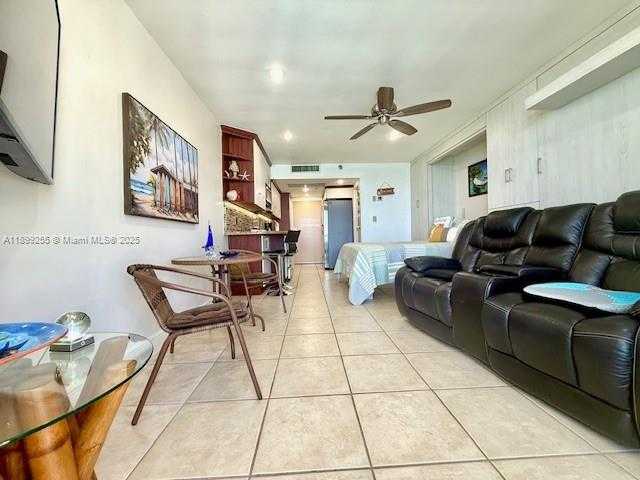 Small Image of 19201 COLLINS AVE #1147, Sunny Isles Beach Number 22