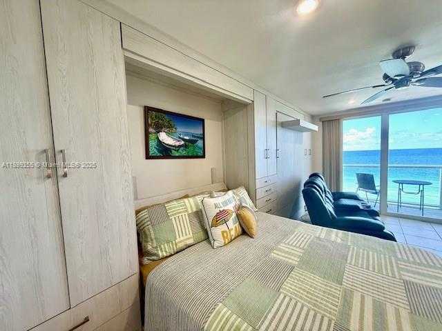 Small Image of 19201 COLLINS AVE #1147, Sunny Isles Beach Number 4