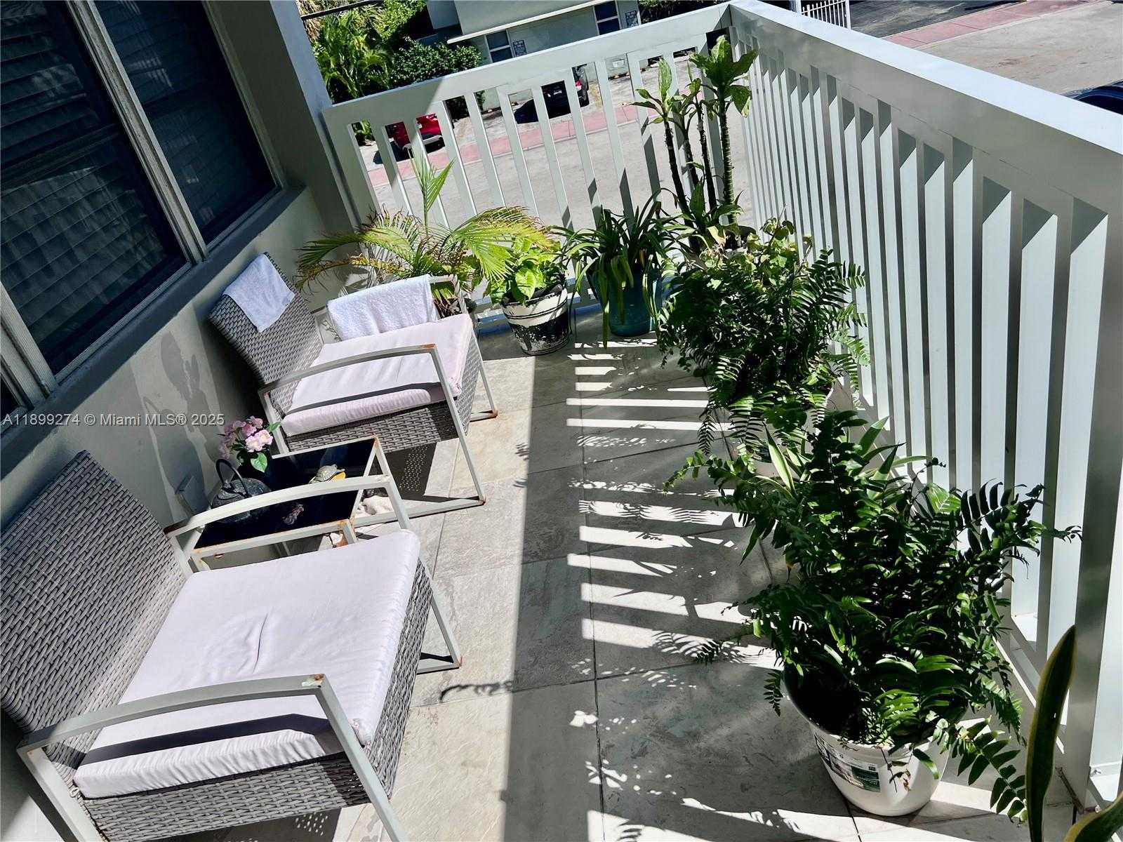 Small Image of 2016 BAY DR #203, Miami Beach Number 25