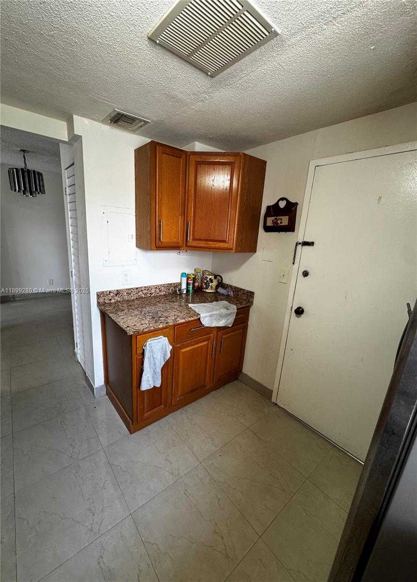 Small Image of 2025 NORTH EAST 164TH ST #316, North Miami Beach Number 11