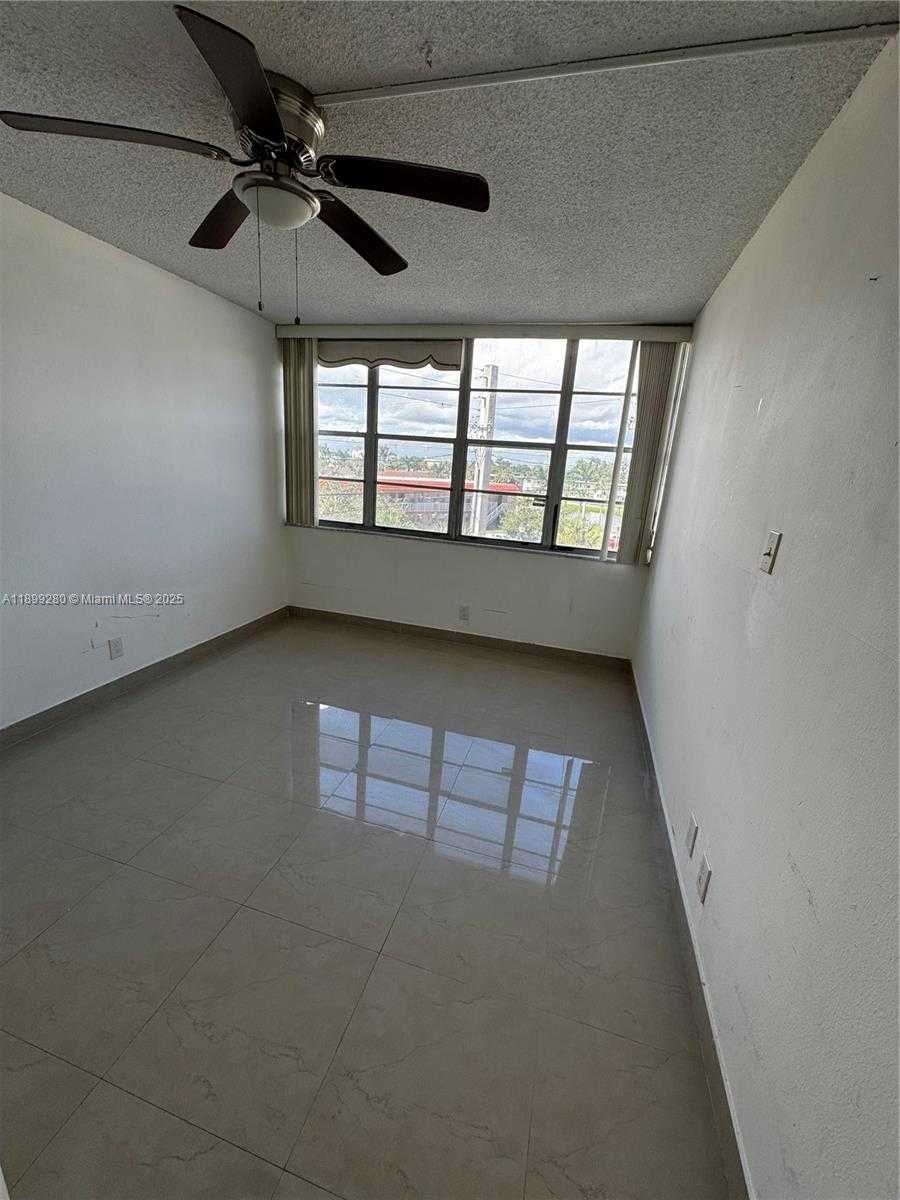 Small Image of 2025 NORTH EAST 164TH ST #316, North Miami Beach Number 21
