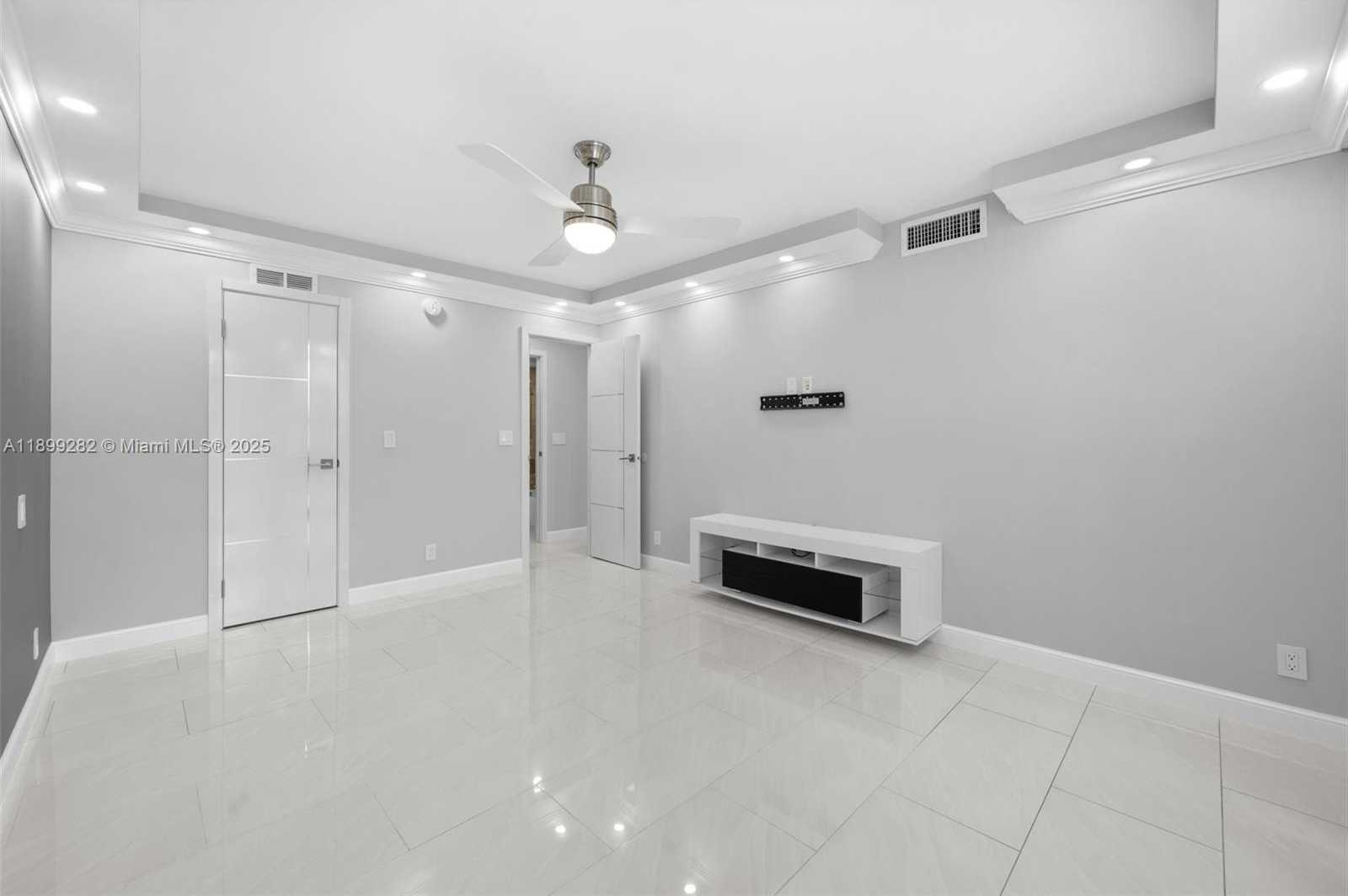 Small Image of 701 THREE ISLANDS BLVD #411, Hallandale Beach Number 18